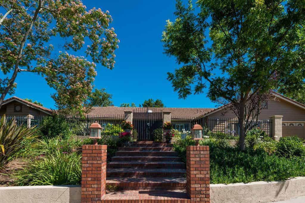 16805 HIGHLAND VALLEY ROAD, RAMONA, CA offered at $1,975,000 Estate
