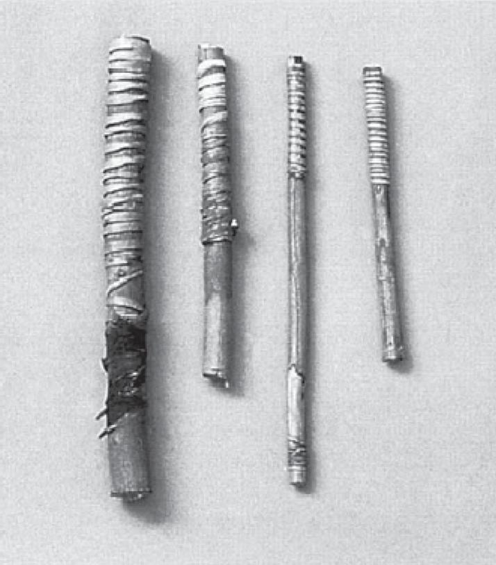 Bottom: wood rods wrapped by twisted grass stems and used for pottery manufacturing experiment (not to scale). (Courtesy of Institute of Archaeology CASS et al.