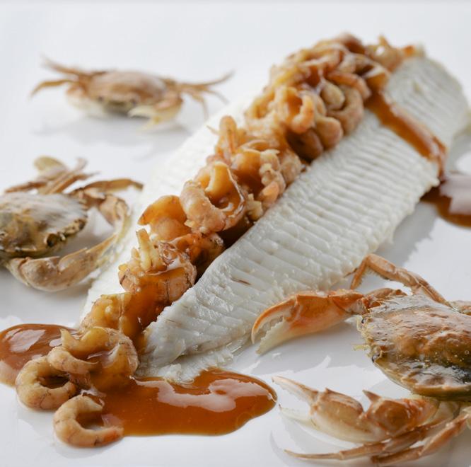 1/2 Sole with shrimps and a sauce of swimming crabs served with Tripel Karmeliet Ingredients (4 persons) - ¼ litre fish fumet - 1 tablespoon butter - 4 skinned and gutted soles of about 300g each - 1
