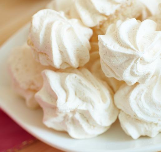 16 Meringue 3 egg whites ¼ tsp cream of tartar OR 1 pinch salt ¼ cup sugar Make sure the mixing bowl and whips are very clean and completely