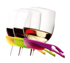 No more juggling your plate and wine glass, enjoy the convenience of holding your drink and plate