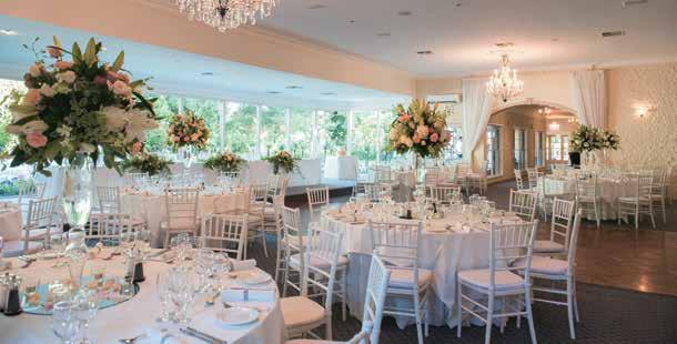 The Bram Leigh Ballroom will transform your dreams into a reality, with stunning chandeliers,