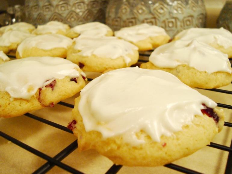 Cranberry Orange Cookies 375 F 1 cup butter, softened 1 cup white sugar ½ cup packed brown sugar 1 egg 1 teaspoon grated orange zest 2 tablespoons orange juice 2 ½ cups all-purpose flour ½ teaspoon