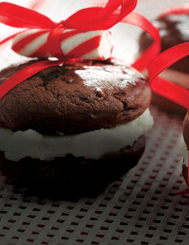 Chocolate-Peppermint Whoopie Pies SERVINGS 12 pies or 24 cookies PREP TIME 20 minutes TOTAL TIME 45 minutes Cookies 1 3 cup (75 ml) butter, at room temperature 1 cup granulated sugar ½ cup (125 ml)