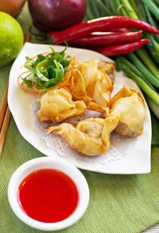 5 Chicken wontons with a hint of smoked chicken E13.