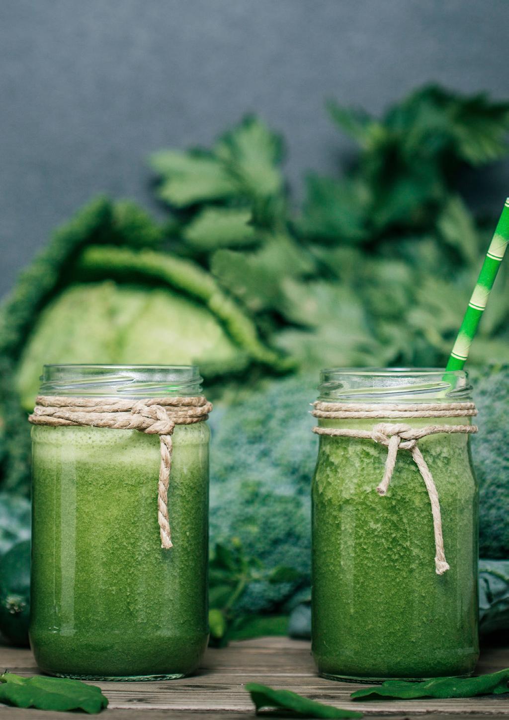 Green Passion Delight 1 cup coconut water ½ cup chopped kale 1 celery stick 1 apple, remove core Slice of fresh