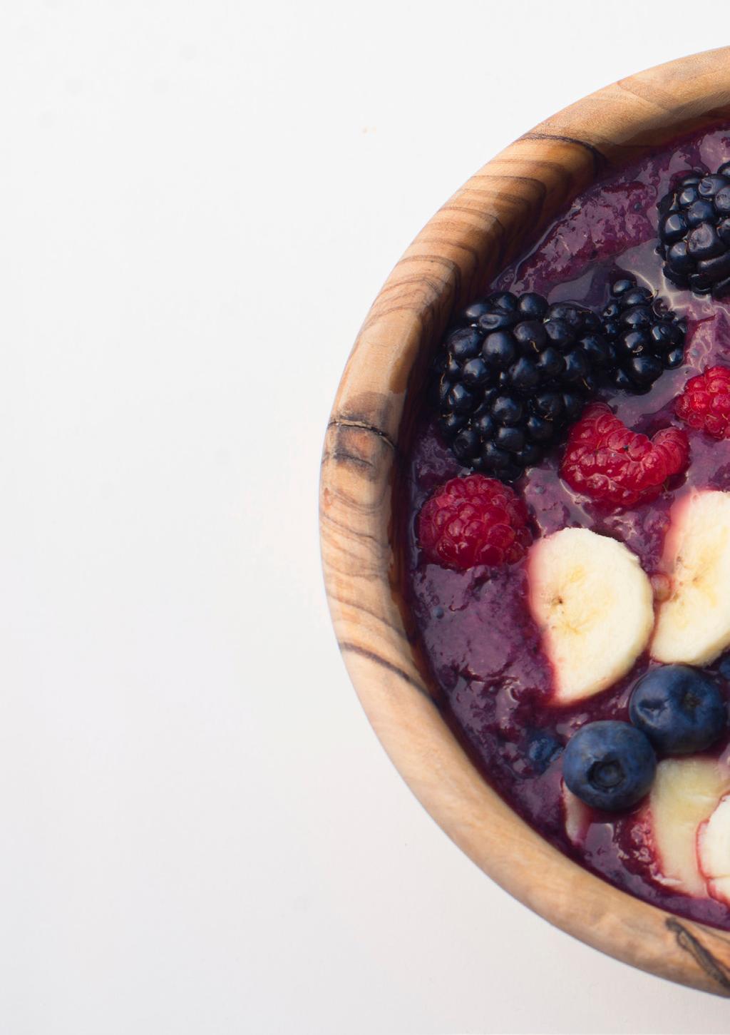 Superfood Fruit Bowl Our Organic Blueberry and Blackcurrant powders are sweet and delicious and also high in antioxidants and anthocyanins.