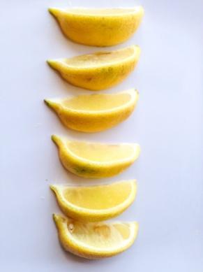 turning lemon in a clock