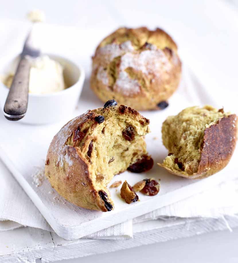 Spelt & Curry Rolls Soak the raisins in 15 % of the water for 30 min.