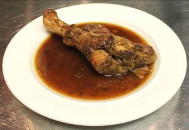 ~155 F Milder flavor compared to the microwave sample Recommend trying 375 F for faster cook time Microwave The braised lamb shank was reheated from thawed in a