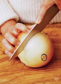How to cut an onion - resource for teacher do not copy!