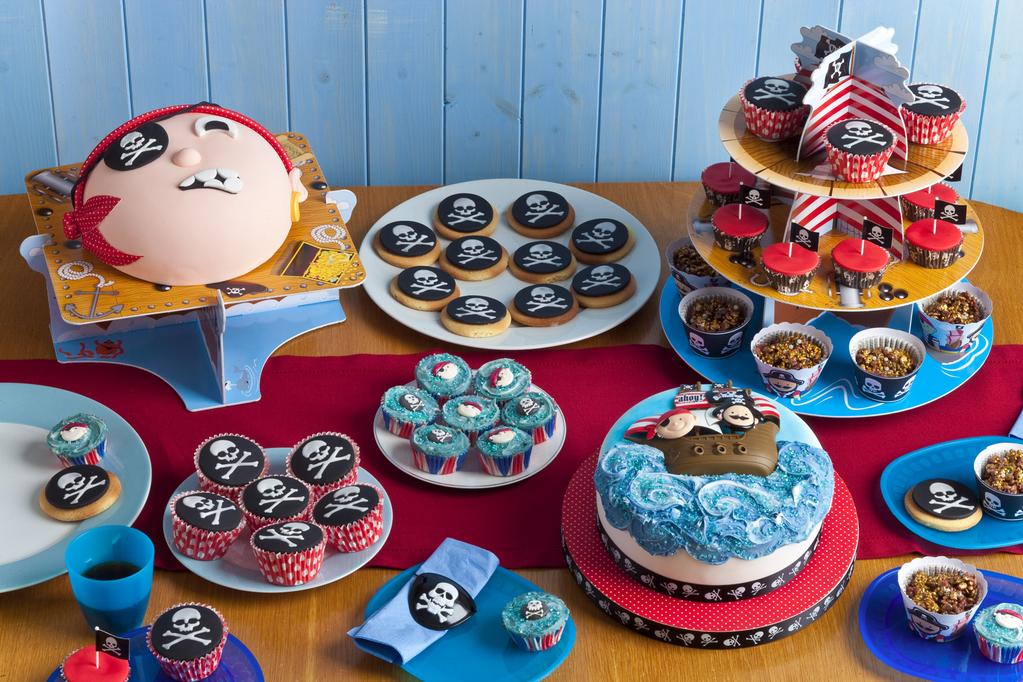 How To Pirate Theme (2011/12 Catalogue) 1. Pirates Cupcakes 2. Skull & Crossbones Cupcakes 3.