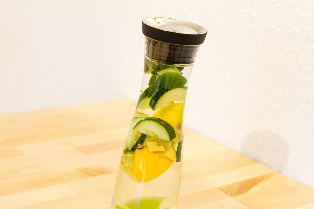 15 BEGINNER INFUSIONS You might find it difficult to switch from plain water or juices to fruit infusions.