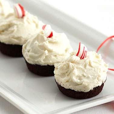 Frosted Peppermint Mini Bites Yield: 66 Bites Prep Time: 5 minutes For Bites 3 4 cup Ghirardelli Unsweetened Cocoa - 2 cups all-purpose flour - 2 cups sugar - 2 teaspoons baking soda 3 4 teaspoon