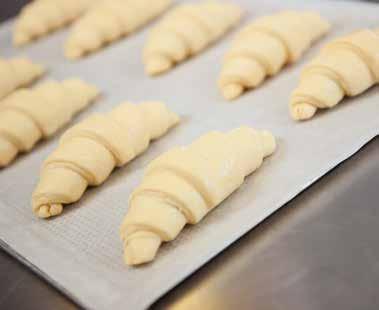 ..12 Ready to prove Croissants - plain...14 Croissants - savoury filling...14 Pains au chocolat...14 Swirls.