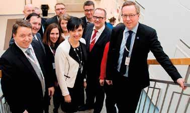Finski minister za gospodarstvo na obisku v Vaasi Novi finski minister za gospodarstvo, Mika Lintilä, se je med enodnevnim programom konec januarja 2017 seznanil s skupino gospodarstvenikov s