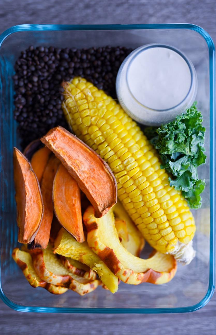 DAY 13 LUNCH (578 CALORIES) CORN BELUGA LUNCH BOX Prep time: 3 minutes. Total time: 3 minutes. (Add 2-3 minutes if you choose to reheat the lentils and/ or veggies).