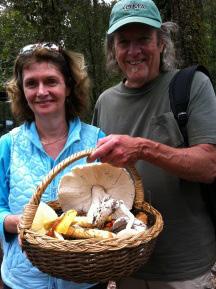 Patrick has spoken here to us before, once about morel hunting and another time with Connie Green about commercial picking.