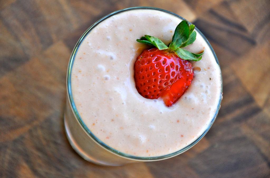 STRAWBERRY MILKSHAKE Going dairy and refined sugar-free doesn t mean that you have to skip out on refreshing frozen beverages.
