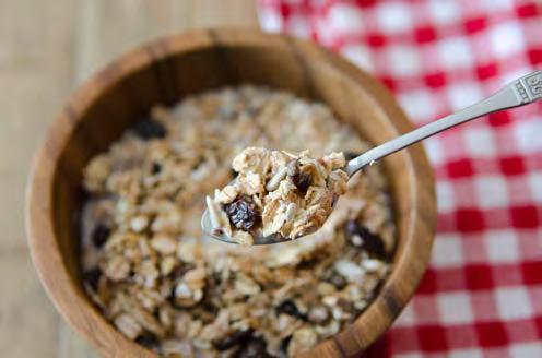 D Good Food is the Best Medicine d ORGANIC CRACKED RYE We slightly crack the rye berry using our century old buhr stones for a smooth and satisfying hot, whole grain cereal.