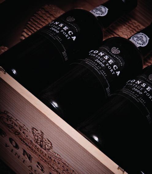 6 magnums per lot 480-650 660-890 Fonseca 1997 Tasting note: An attractive, foral scented nose, elegant and complex; raspberry and fresh berry aromas.