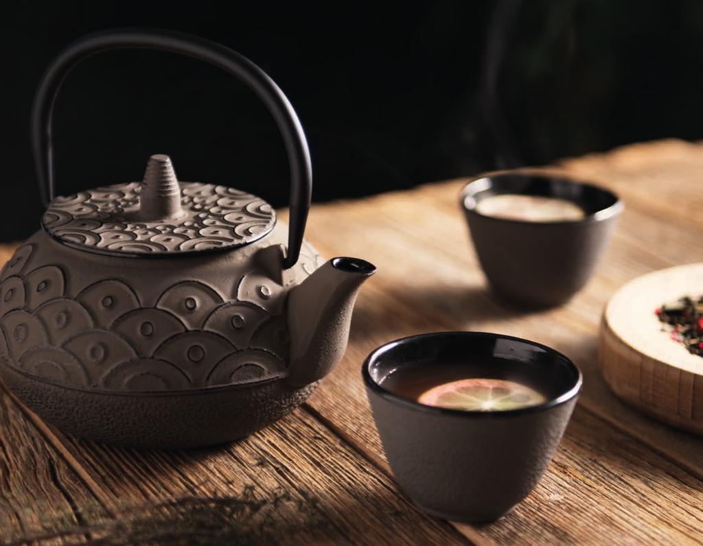 Cast iron Advantages of s ❶ ❷ ❸ ❹ The tea pots are made from cast iron which means that your tea stays hot for longer.
