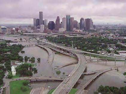 Bão Katrina mãnh liệt đã đạt được sức mạnh của gió bão và gây thiệt hại rộng lớn vào trung tâm và phía đông Mississippi. Bão Gustav vào năm 2008 đạt sức mạnh gió bão ở vùng Baton Rouge.