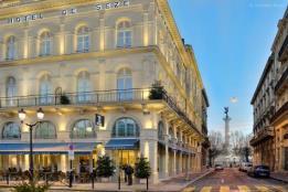 THE HOTEL SELECTION Le Grand Hotel Bordeaux 5* Located just opposite the Opéra National de Bordeaux (the Grand Théâtre) The Regent Grand Hotel Bordeaux is reclaiming its place as the most majestic