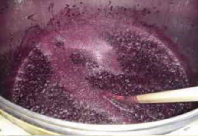 Winemaking Process Yeast is added to begin the fermentation process.