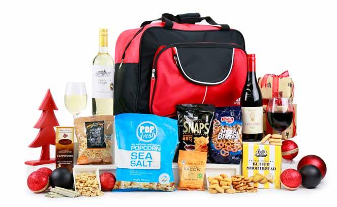 SPORTS bag DEluxE $60 13 A rich full-bodied red paired with an array of salty and savoury treats all presented in a quality multi-purpose bag Lyrebird Shiraz 750ml Keanan s Bridge Sauvignon blanc