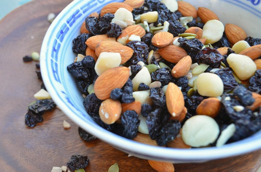Paleo Trail Mix Servings 8 Total Time: 10 minutes Cook Time: 10 minutes Calories 360 Carbohydrate 32g Protein 12g Fat 24g 1 cup(s) almonds whole 1/ 2 cup(s) cashews, raw whole 1/ 2 cup(s) pumpkin