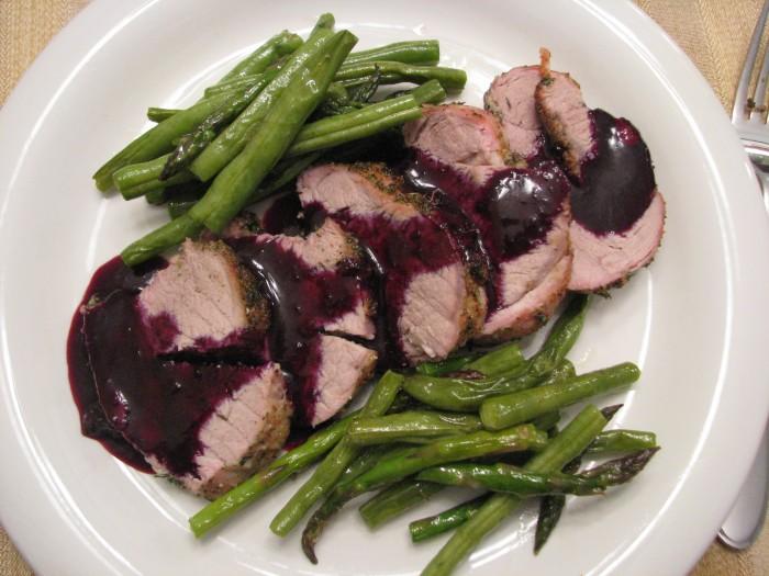 Pork Tenderloin with Blueberry Sauce Total Time: 45 minutes Cook Time: 45 minutes Calories 269 Carbohydrate 16g Protein 32g Fat 9g 11/ 4 pound(s) pork tenderloin 2 teaspoon(s) Mrs.