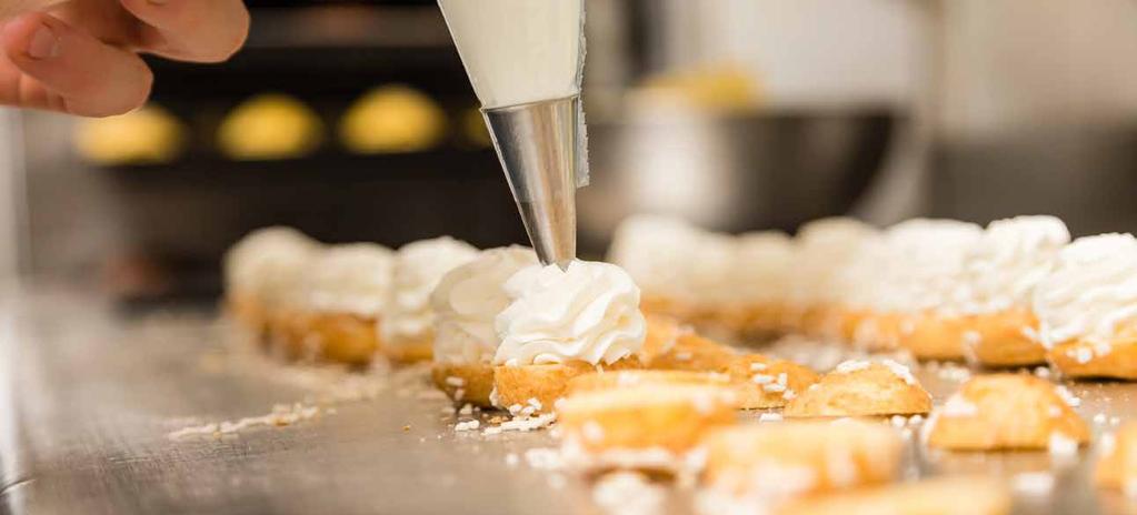 Bakels Instant A cream in powder form which, when added to chilled water and whipped, produces an exceptional fresh cream alternative, suitable for a variety of different applications.
