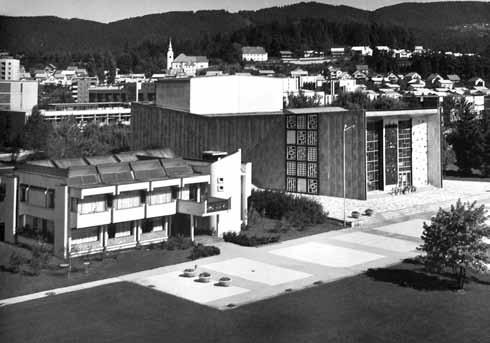 Javno knjižničarstvo v Šaleški dolini med leti 1960 in 1971 KNJIŽNICE NA ŠALEŠKEM izgradnjo prostorov za novo moderno ljudsko knjižnico«.