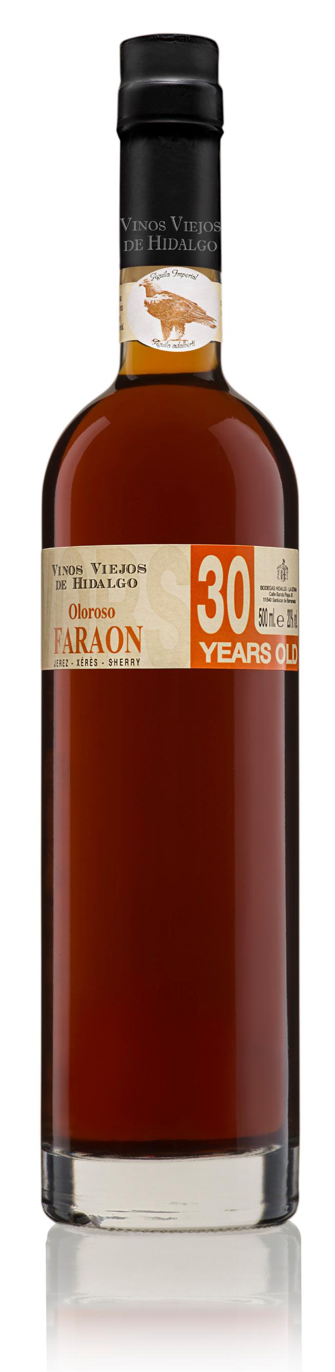 FARAON OLOROSO 30 YEARS VORS D.O. Jerez-Xérès-Sherry 93 WS Bodegas Hidalgo la Gitana was founded in 1792 and since then the company has passed from father to son.