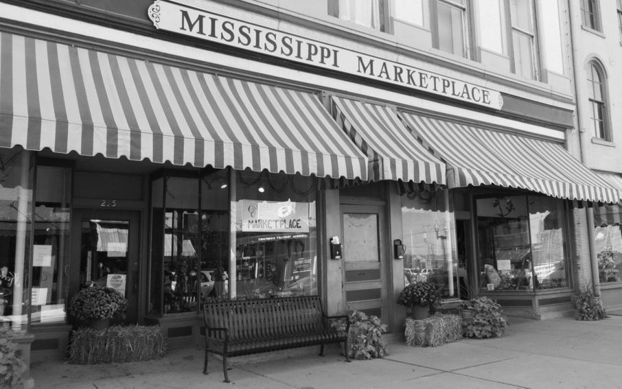 Main Street s General Store FREE SAMPLES FRESH DAILY Candy Fudge Jams & Jellies Spices Local Honey Grains Home Décor Made in Amish