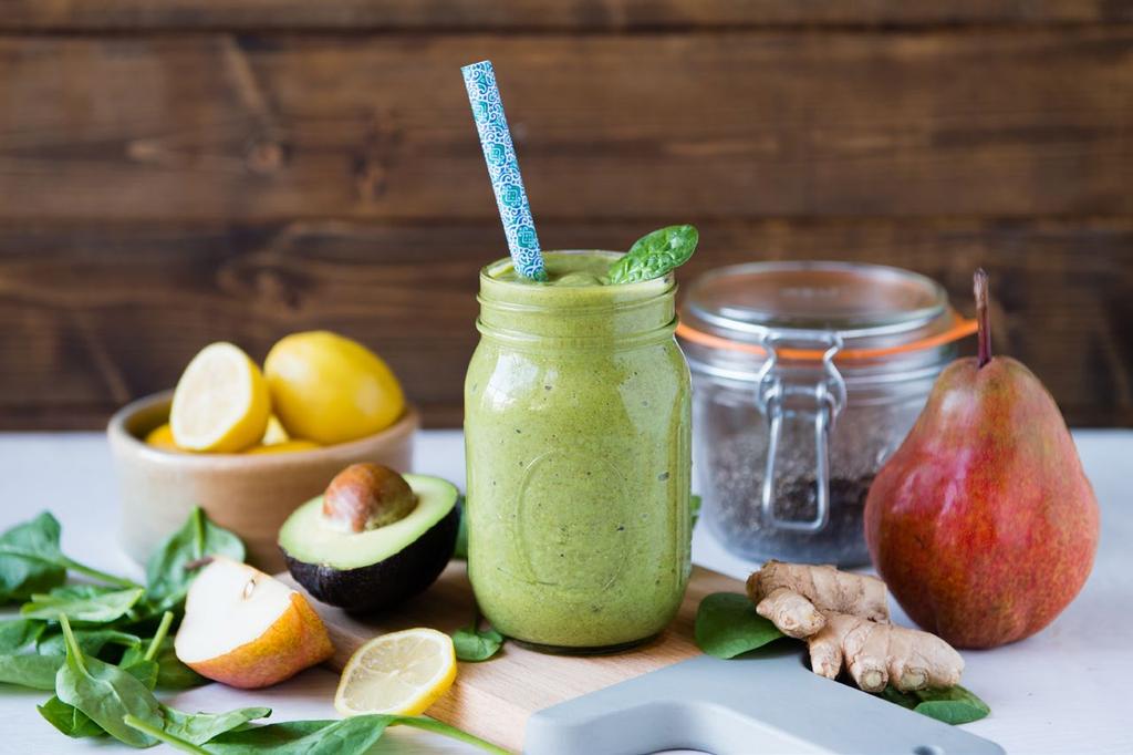 SERVES PEAR GINGER green smoothie This creamy smoothie has a nice spicy note from one of our favorite cleanse ingredients, fresh ginger.
