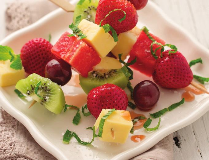 Balsamic Fruit & Cheese Kabobs 24 red seedless grapes 24 cubes aged white Cheddar cheese 12 strawberries, tops removed 12 watermelon cubes 3 kiwi fruit, peeled and quartered 12 wooden skewers 2