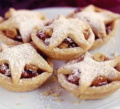 Leftover Pastry Ideas Use the leftover pastry trimmed from making a pie to use for creating quick snacks, appetizers, or decorative pastry designs placed on small tarts or around the edges of