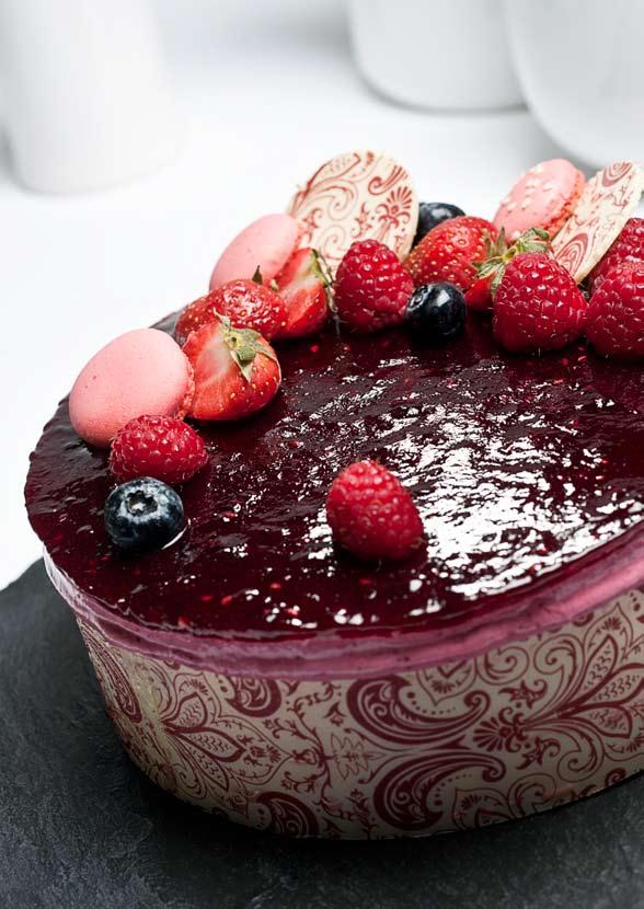 A gorgeous gateau that certainly makes a statement. Guaranteed to tempt hungry customers!