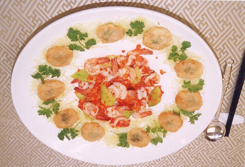 Sautéed Prawns and Crab Roe accompanied with Golden