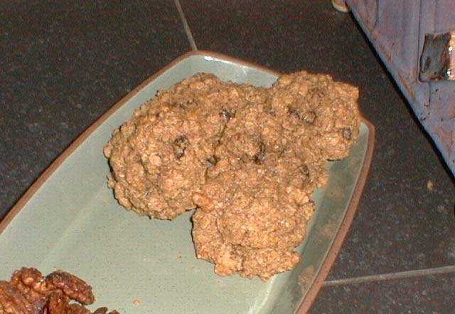 Makes servings. minutes -Oatmeal-Banana Cookies Servings Per Recipe from fat Total Fat. g Saturated Fat. g Sodium mg Carbohydrate. g Dietary Fiber. g Protein. g, calorie diet.