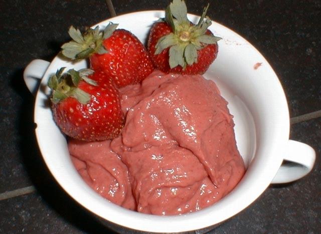 Makes servings. minutes -Strawberry Ice Cream Servings Per Recipe from fat Total Fat. g Saturated Fat. g Sodium mg Carbohydrate. g Dietary Fiber. g Protein. g, calorie diet.