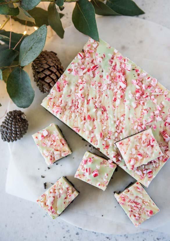 Peppermint Fudge SERVES: 36 PREP: 15 MIN COOK: 12 MIN DIFFICULTY: EASY This rich, creamy white chocolate peppermint fudge starts with a crisp oreo crust and ends with sprinkle of crushed candy canes