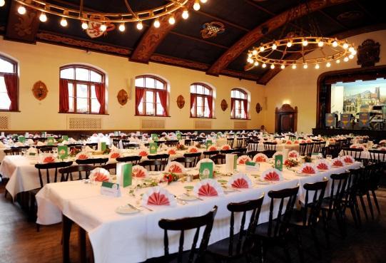 It is a comfortable room to enjoy the typical Bavarian cuisine.