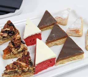 Deluxe almond cakes in 6 tasty flavors