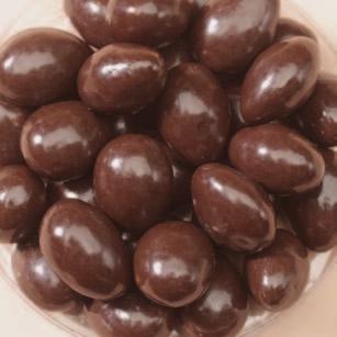 Dark Chocolate Coconut Almonds Almendras cubiertas con coco y chocolate