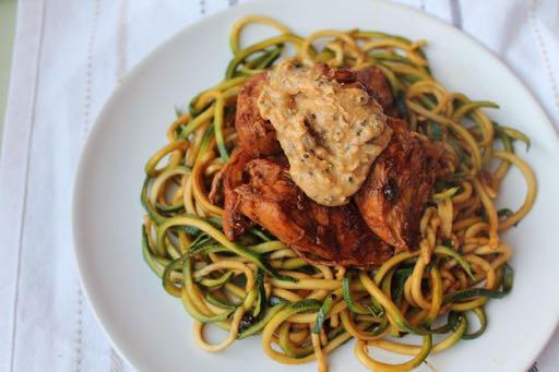 LOW CARB - ONE POT MEAL ASIAN PEANUT BUTTER CHICKEN NOODLES 300g Diced Chicken Breast 1 Chicken Stock Cube 1 Tbsp Soy Sauce 1 Tsp Chinese Five Spice 40g Peanut Butter 1 Packet Courgette Noodles Heat