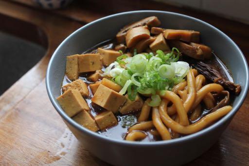 MAKE AHEAD - ONE POT MEAL ASIAN MUSHROOM NOODLE SOUP 1 Tbsp Miso Paste 1 Tbsp Soy Sauce 1tsp Grated Ginger 1tsp Minced Garlic 2 Chicken Stock Cubes 20g