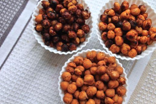 ROASTED CHICKPEAS - 3 WAYS Serves 1 1 x 240g Can chickpeas Fry Light cooking spray MOROCCAN CHICKPEAS: 2 tsp harissa, 1 2 tsp salt and pepper.